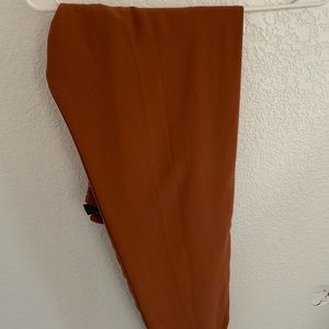 Sexy but casual business pants/color burnt orange
